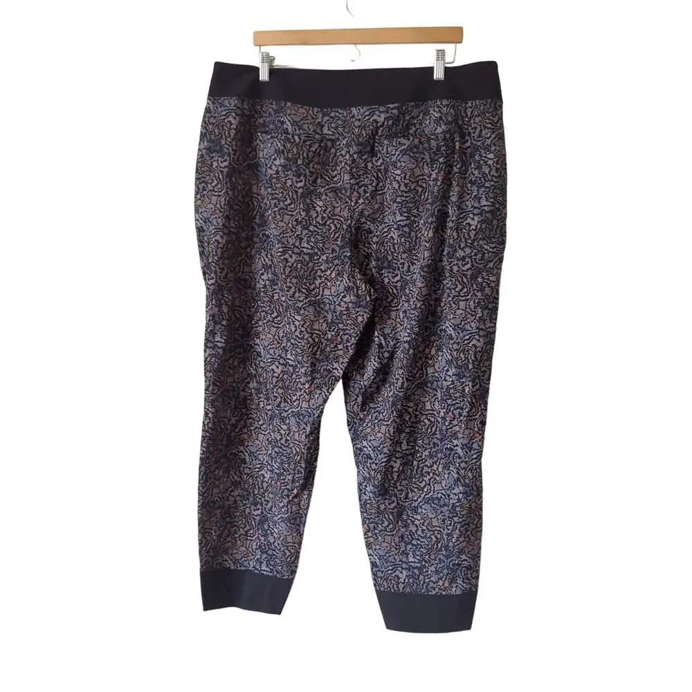 Athleta Trekkie North High Rise Jogger Womens 18‎ Print Gray Multi Athletic NWOT